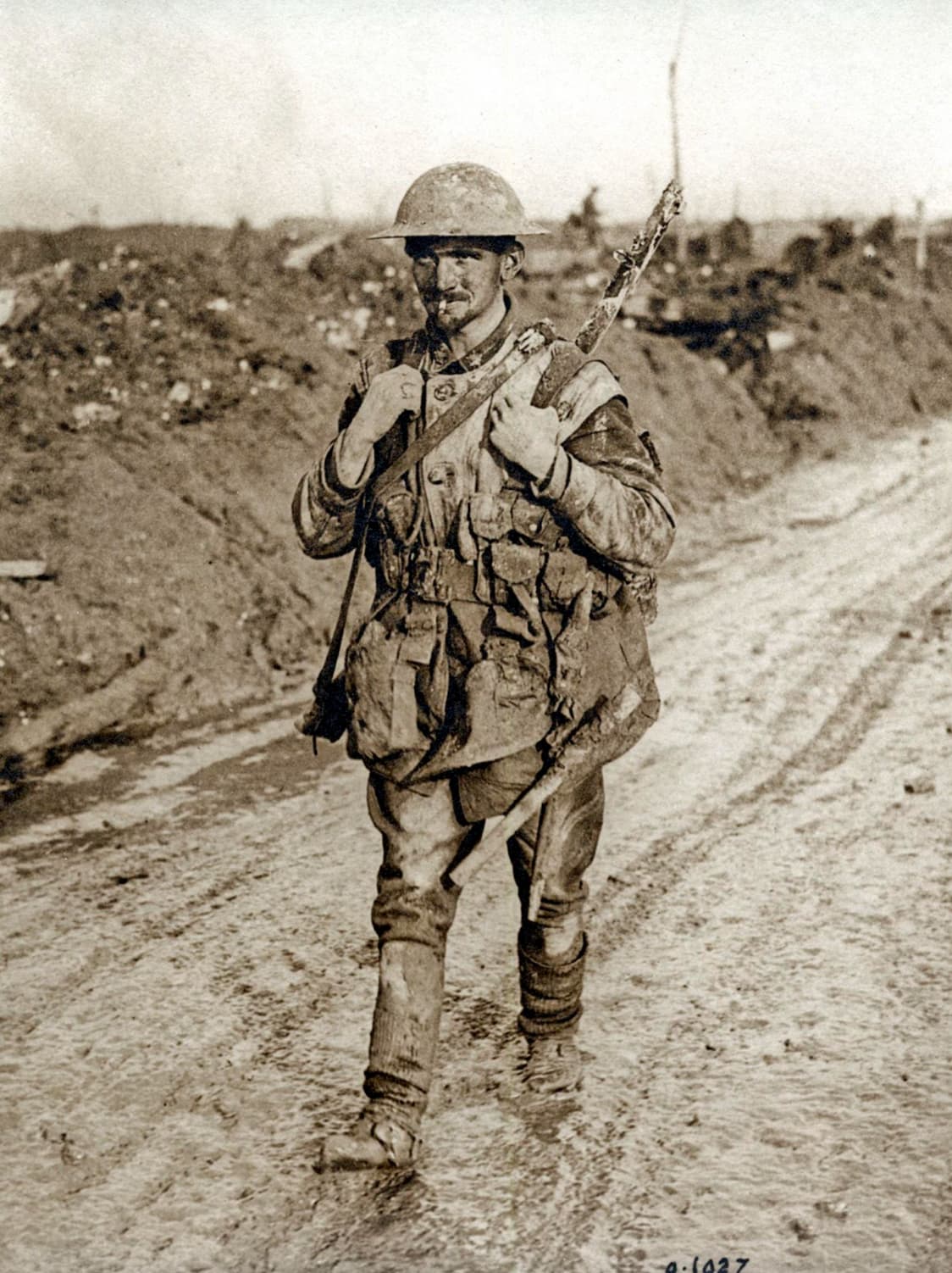 canadian soldier ww1 uniform - 0.1027